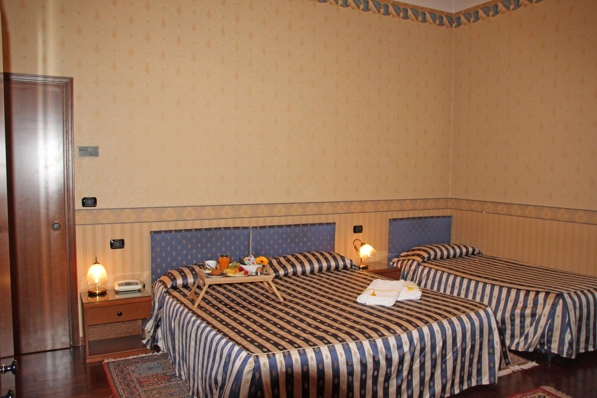 Albergo Ristorante Leon D'Oro نوفينتا دي بْيافي المظهر الخارجي الصورة