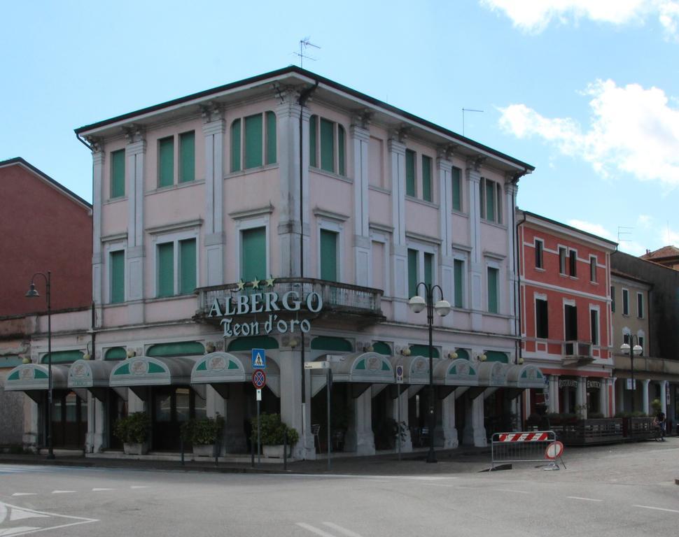 Albergo Ristorante Leon D'Oro نوفينتا دي بْيافي المظهر الخارجي الصورة