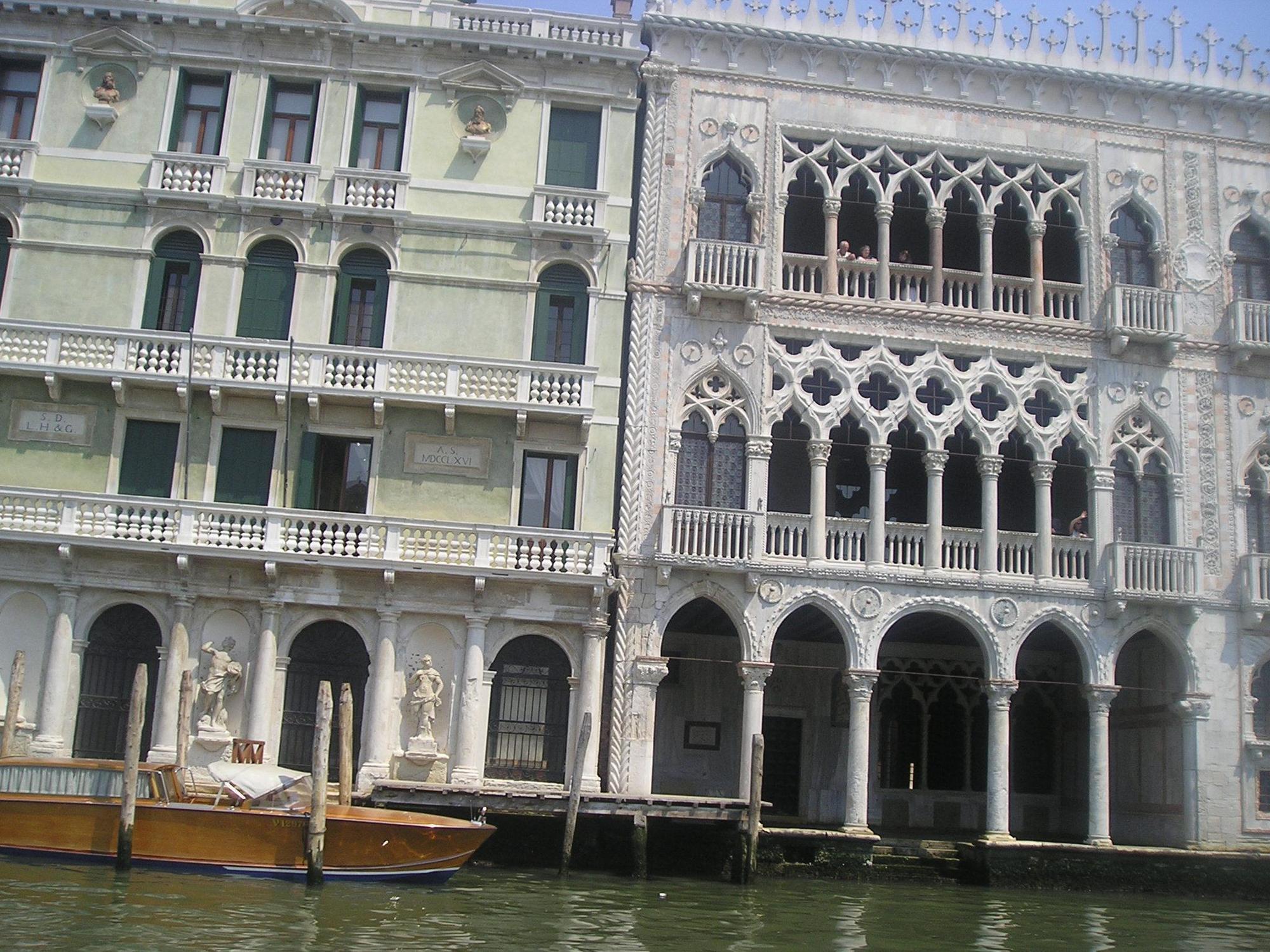 Albergo Ristorante Leon D'Oro نوفينتا دي بْيافي المظهر الخارجي الصورة