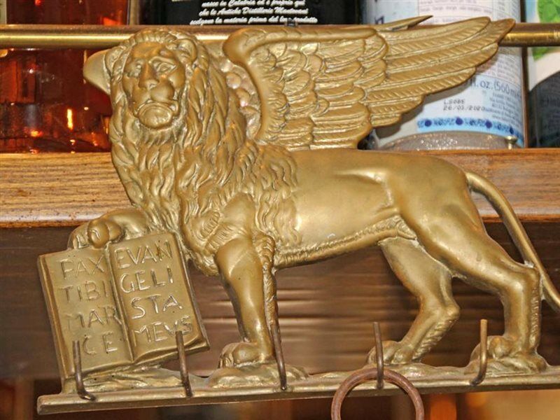Albergo Ristorante Leon D'Oro نوفينتا دي بْيافي المظهر الخارجي الصورة
